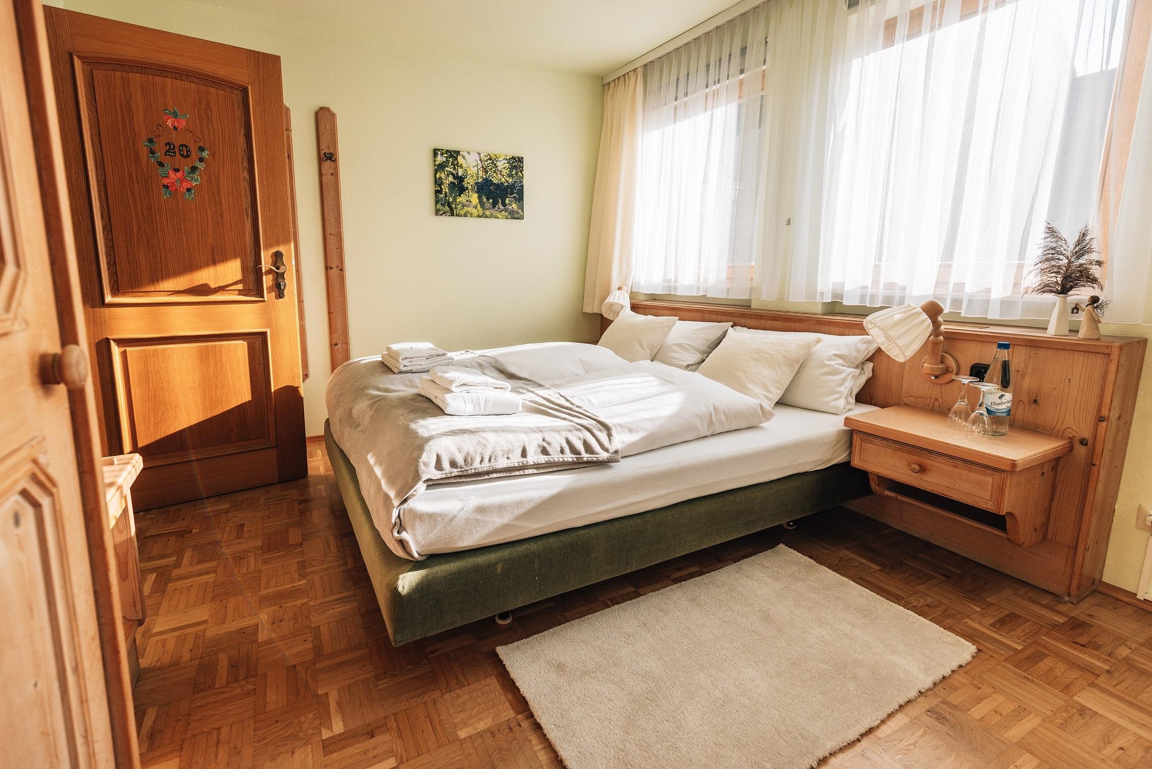 Hotel Krone Tauberrettersheim Екстериор снимка